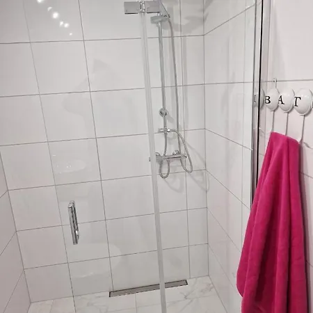 Kawalerka Na Pierwszym Pietrze アパート マルボルク